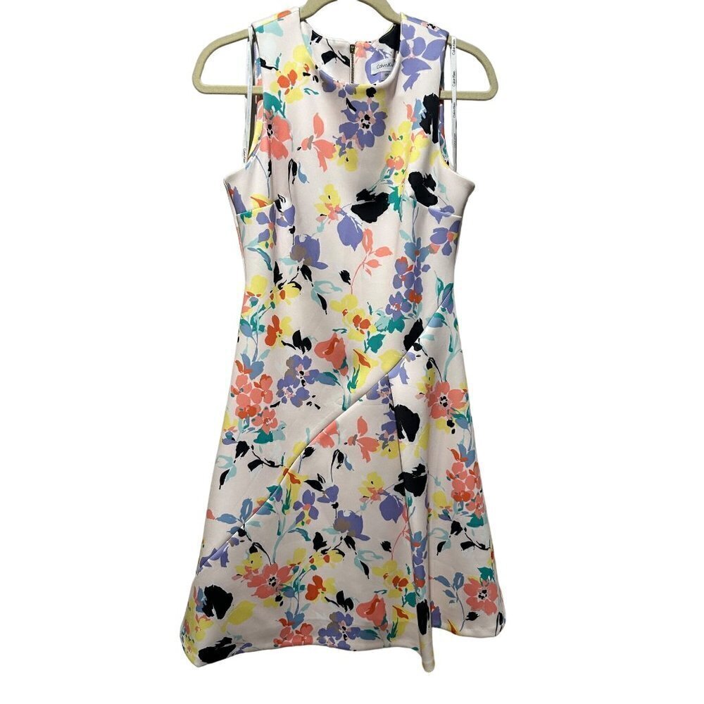 Calvin Klein Floral dress Size 6 NWT